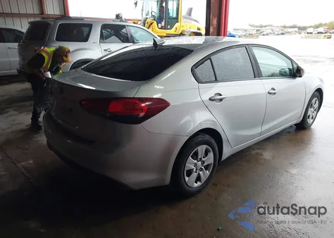 2018 Kia Forte Lx из США, поврежденный, VIN 3KPFL4A7XJE234966